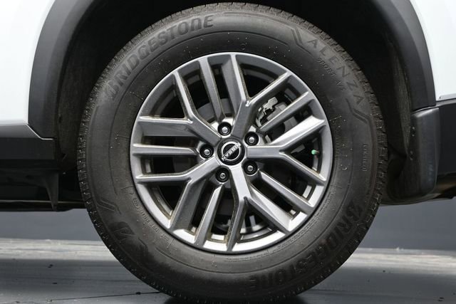 Certified 2025 Nissan Rogue S FWD image 9