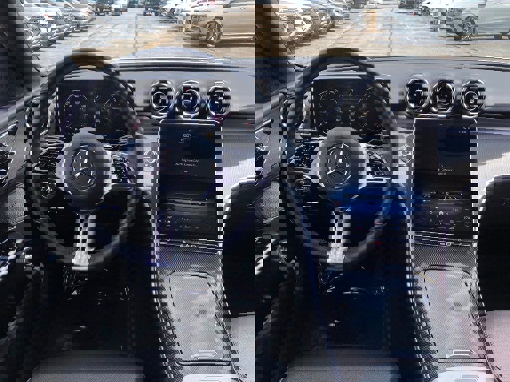 Used 2023 Mercedes-Benz C 300 4MATIC Sedan image 16