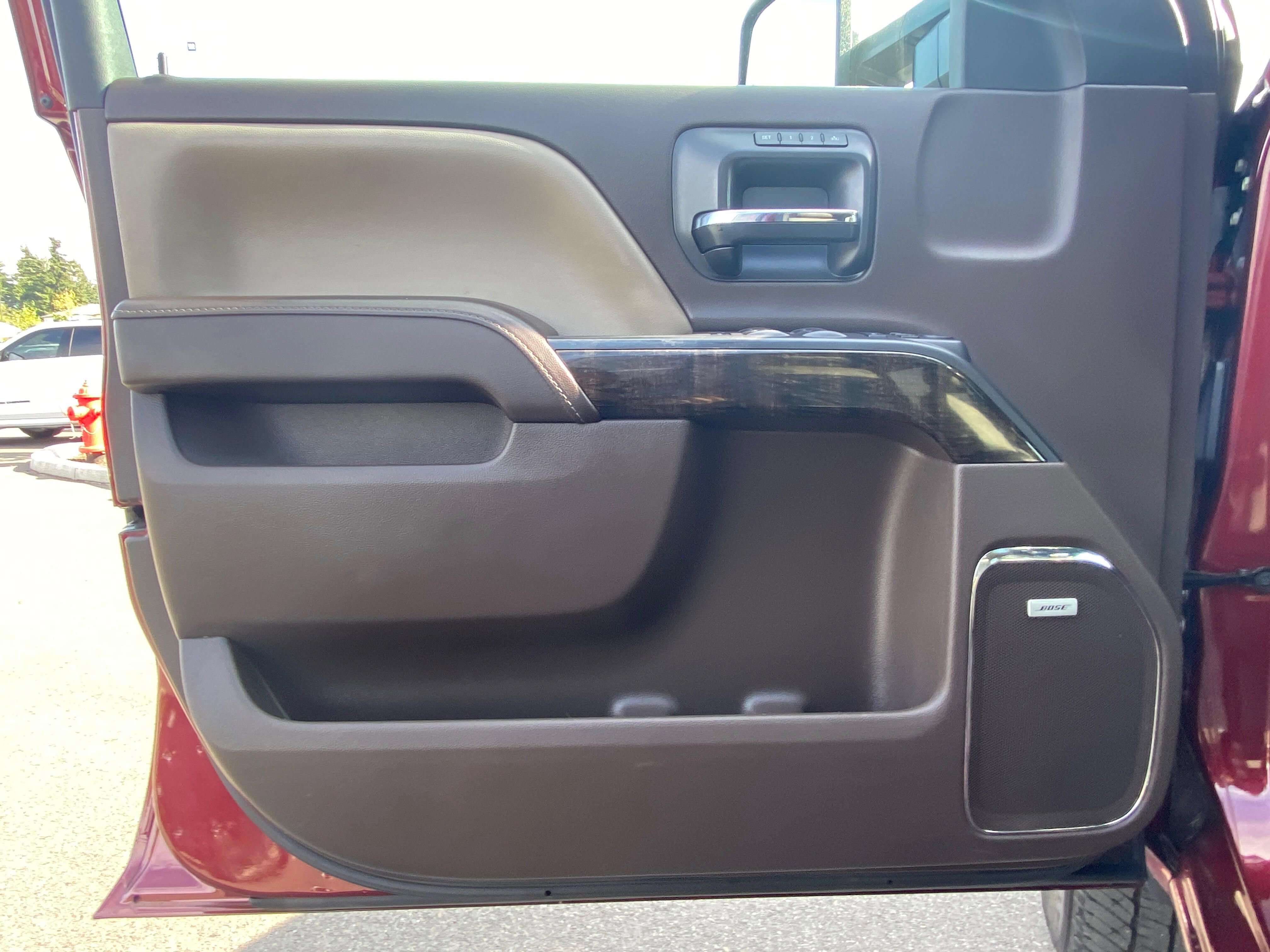 Used 2016 GMC Sierra 3500 Denali w/ Duramax Plus Package image 23