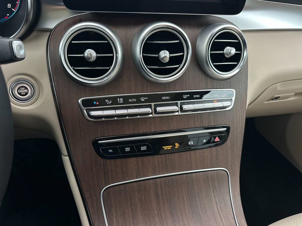Used 2022 Mercedes-Benz GLC 300 image 20