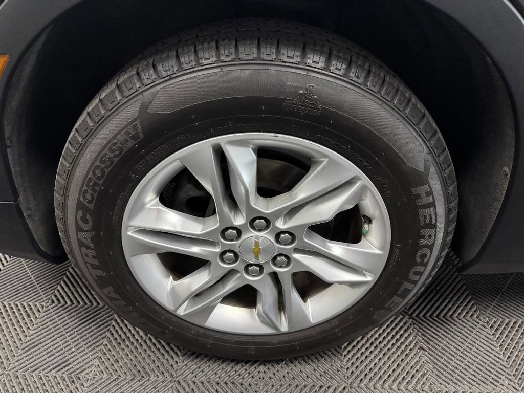 Used 2019 Chevrolet Blazer LT FWD image 23