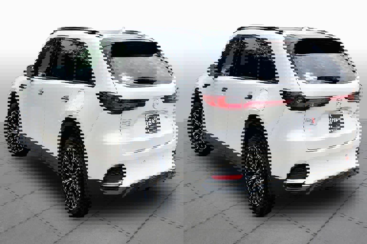 Used 2025 MAZDA CX-70 Plug-In Hybrid w/ Premium Plus AWD/4WD image 11