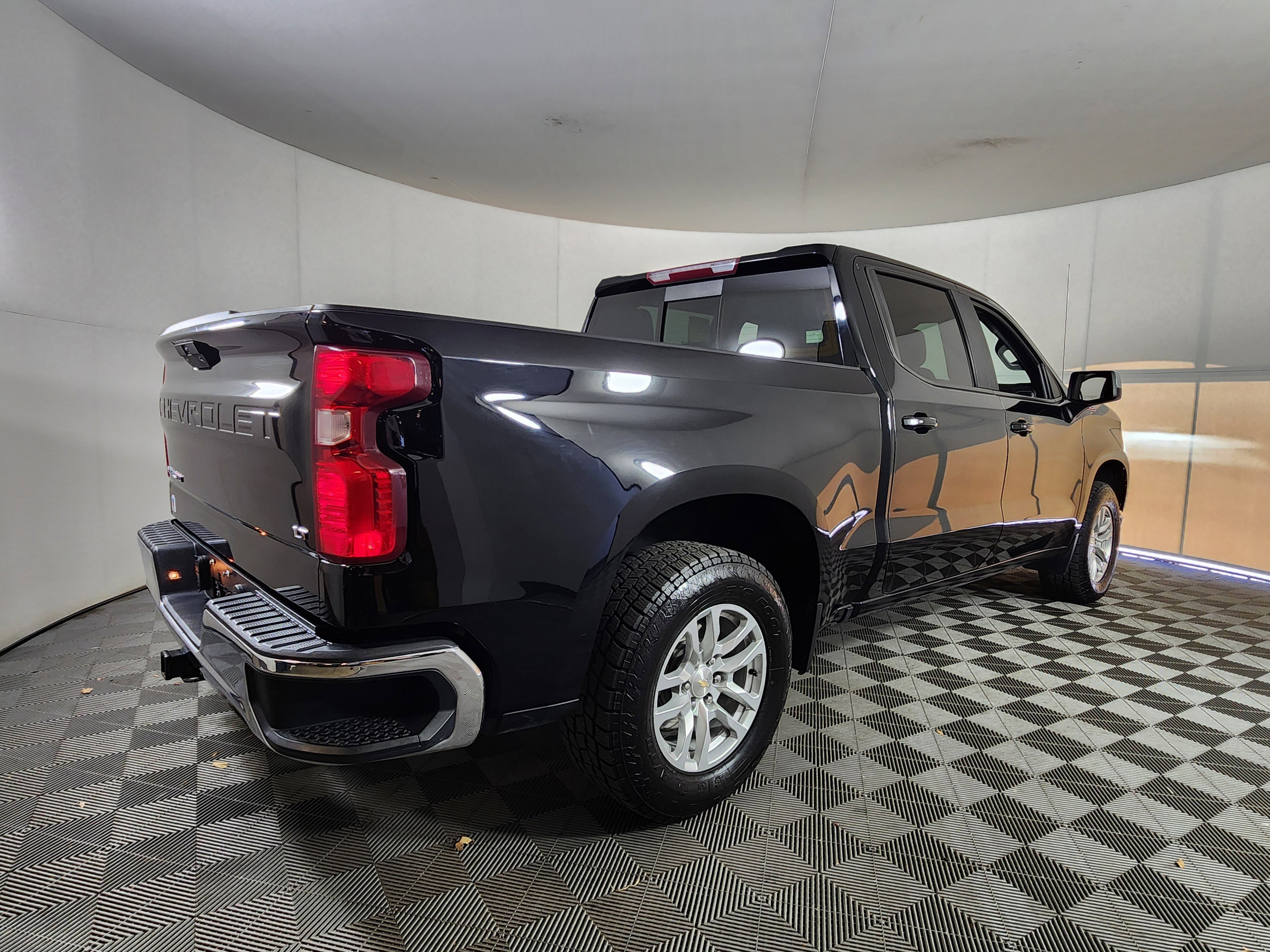 Used 2019 Chevrolet Silverado 1500 LT w/ All-Star Edition image 7