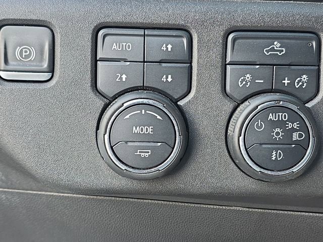 Used 2022 Chevrolet Silverado 1500 LT Trail Boss AWD/4WD image 17