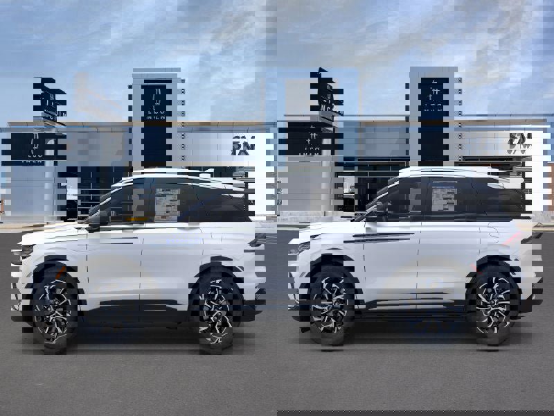 New 2025 Lincoln Nautilus Premier w/ Equipment Group 102A image 3