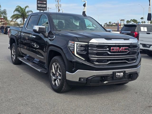 Used 2023 GMC Sierra 1500 SLT w/ SLT Premium Package image 4