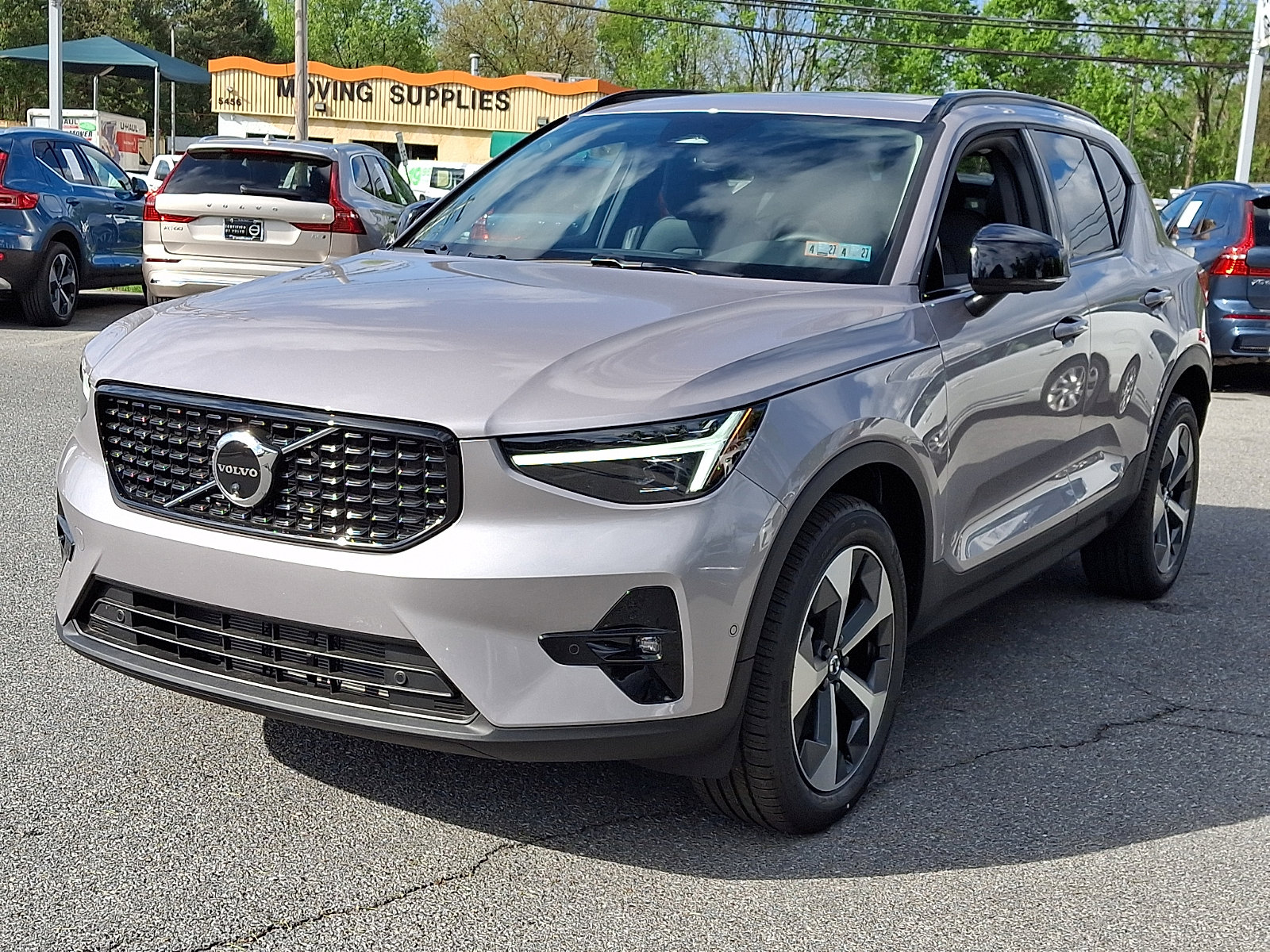 New 2026 Volvo XC40 B5 Plus w/ Climate Package AWD/4WD image 2