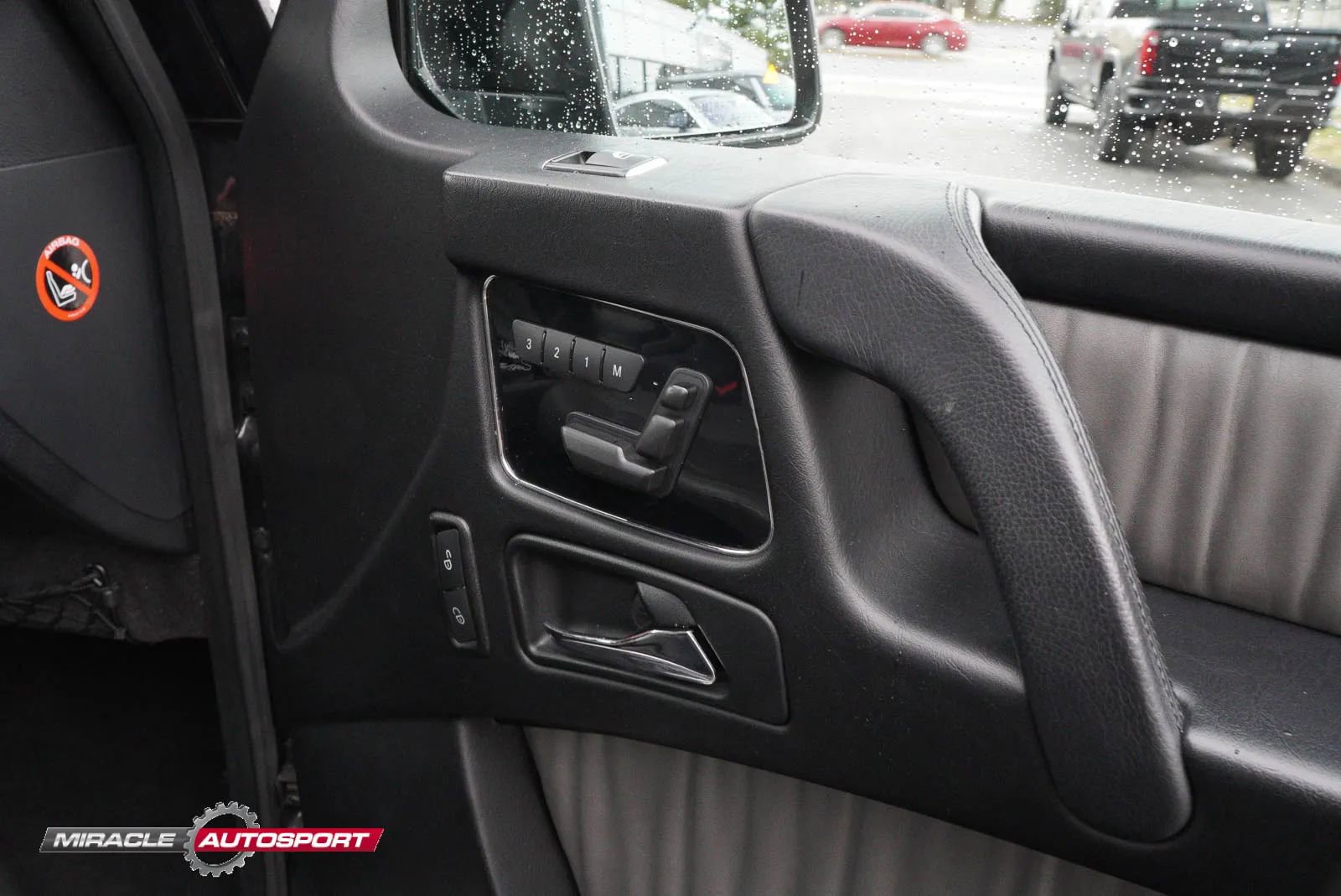 Used 2014 Mercedes-Benz G 550 image 30