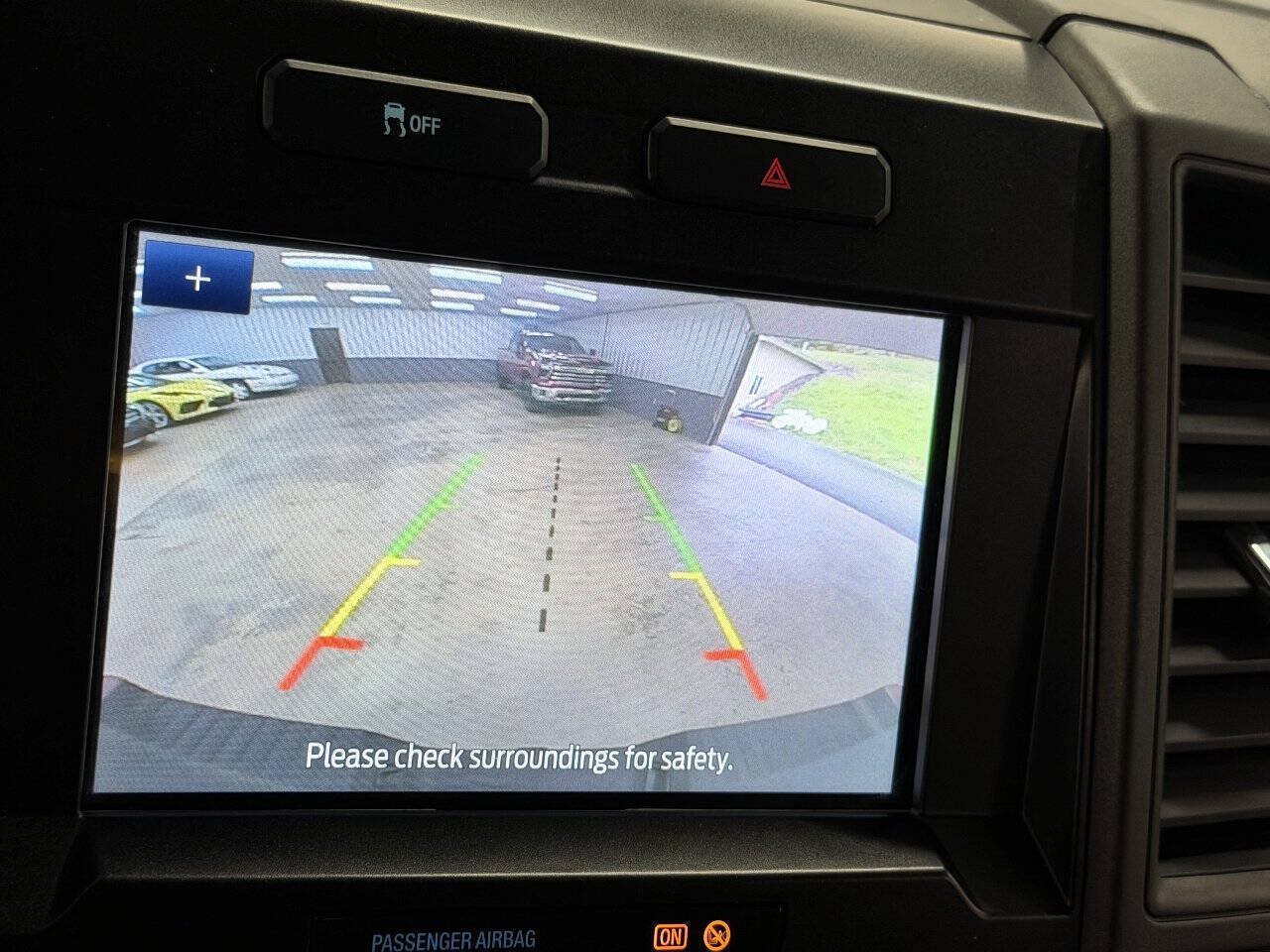 Used 2022 Ford F250 XL w/ Power Equipment Group AWD/4WD image 43