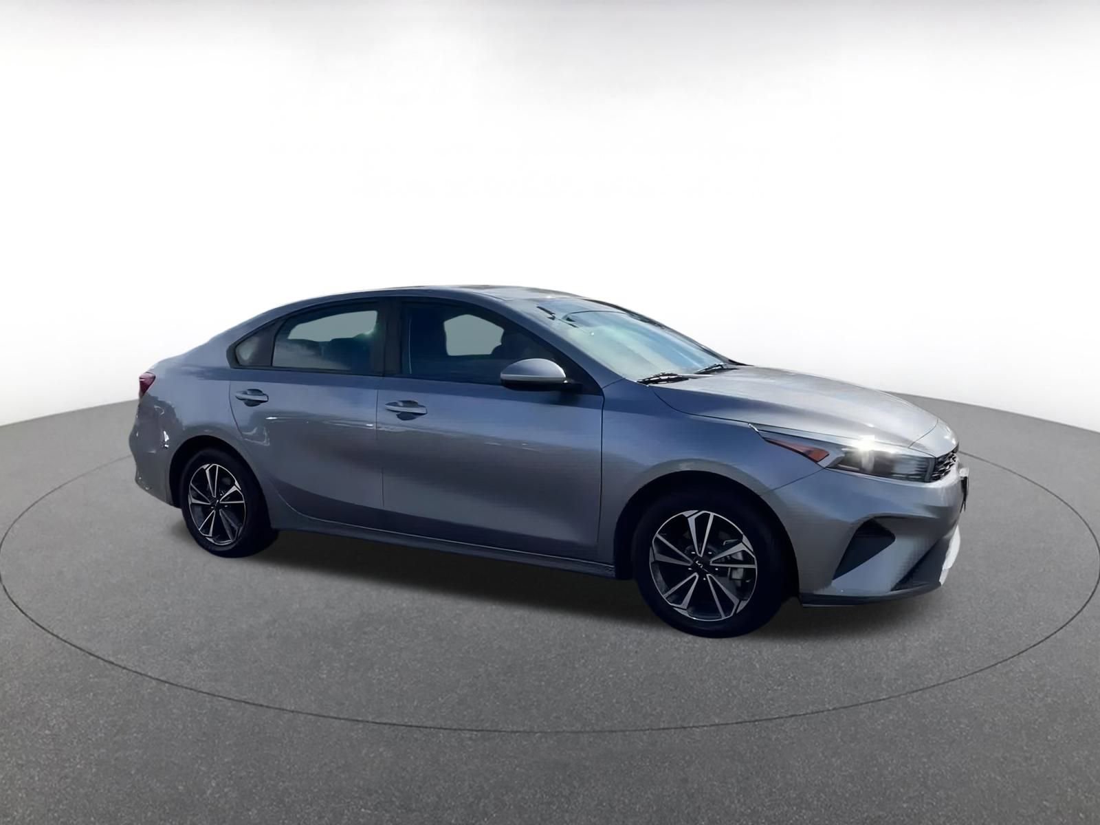 Used 2024 Kia Forte LXS video 2