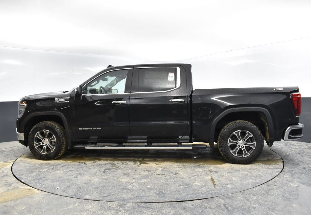 Used 2024 GMC Sierra 1500 SLT w/ X31 Off-Road Package AWD/4WD image 8