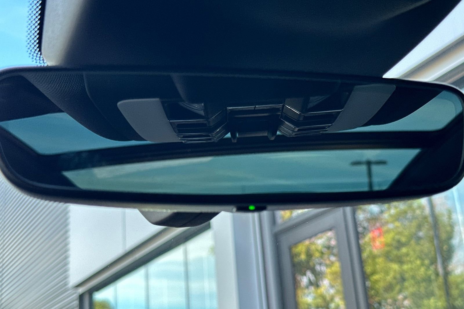 New 2026 Porsche Macan AWD/4WD image 22