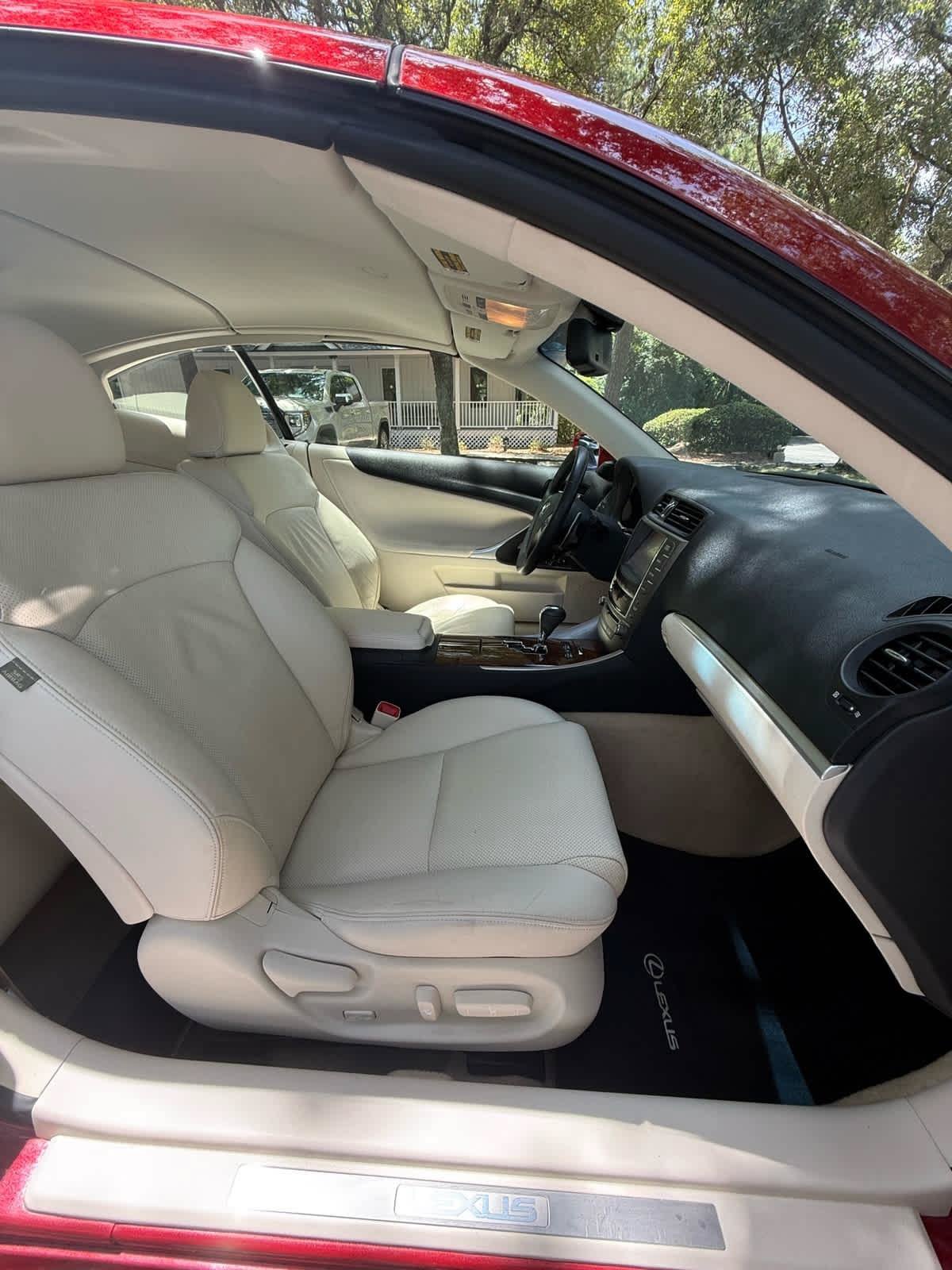 Used 2014 Lexus IS 250C w/ Navigation System Package RWD image 15