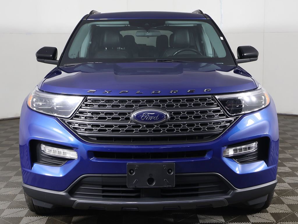 Used 2022 Ford Explorer XLT w/ Equipment Group 202A AWD/4WD image 11