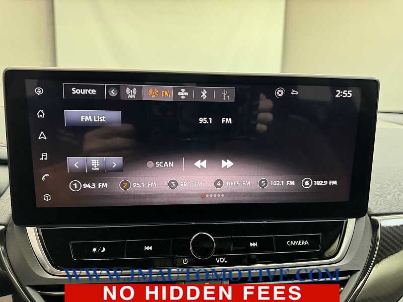 Used 2024 Nissan Altima 2.5 SR w/ SR Premium Package AWD/4WD image 23