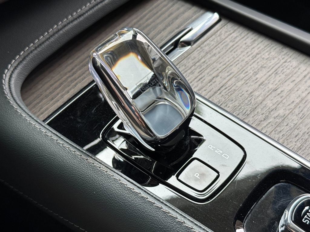 Certified 2023 Volvo XC90 B6 Ultimate AWD/4WD image 22
