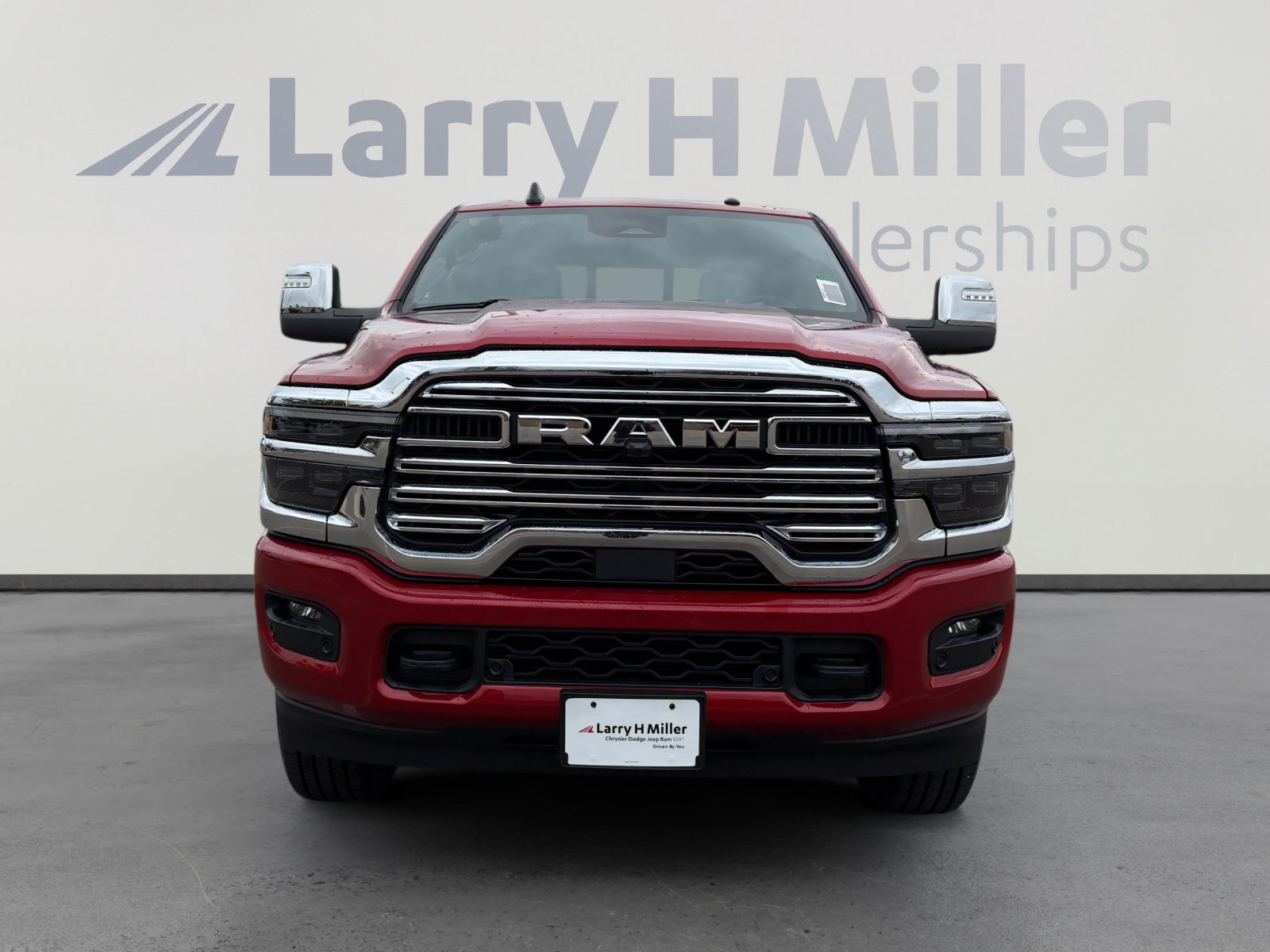 New 2026 RAM 2500 Laramie AWD/4WD image 9