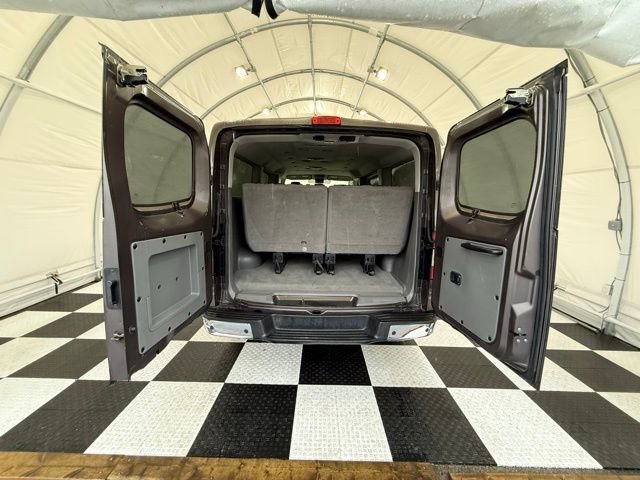 Used 2018 Nissan NV 3500 SV w/ Navigation Package image 4