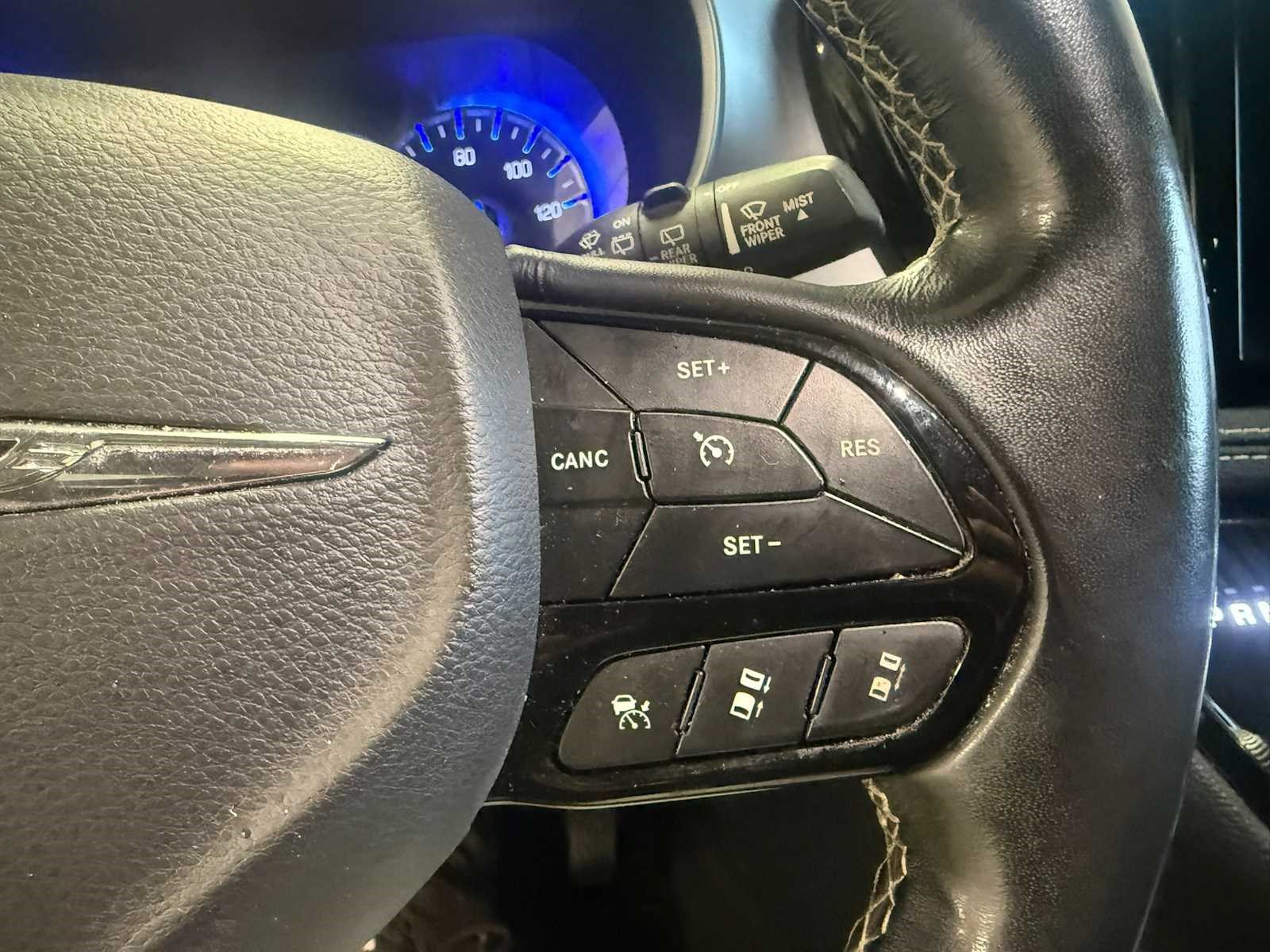 Used 2021 Chrysler Pacifica Touring w/ S Appearance Package FWD image 27