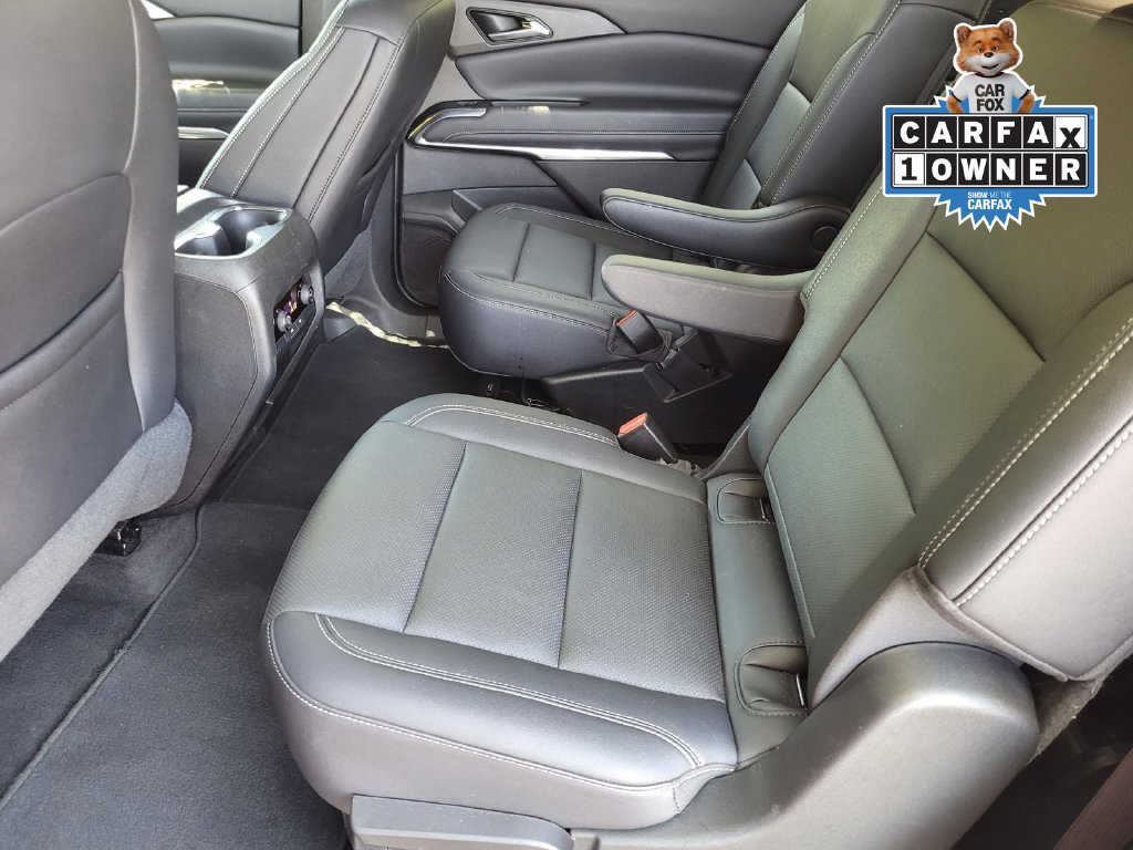 Used 2025 Chevrolet Traverse LT AWD/4WD image 10