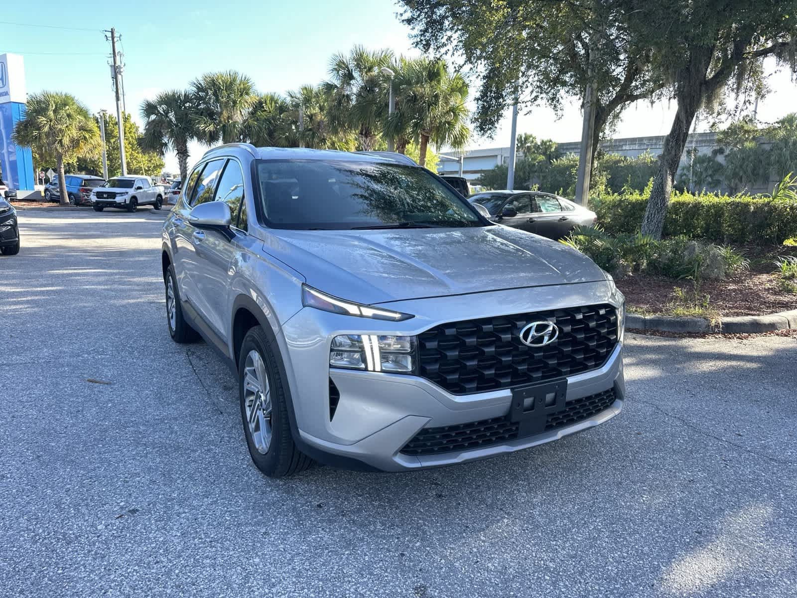 Used 2023 Hyundai Santa Fe SEL FWD image 8