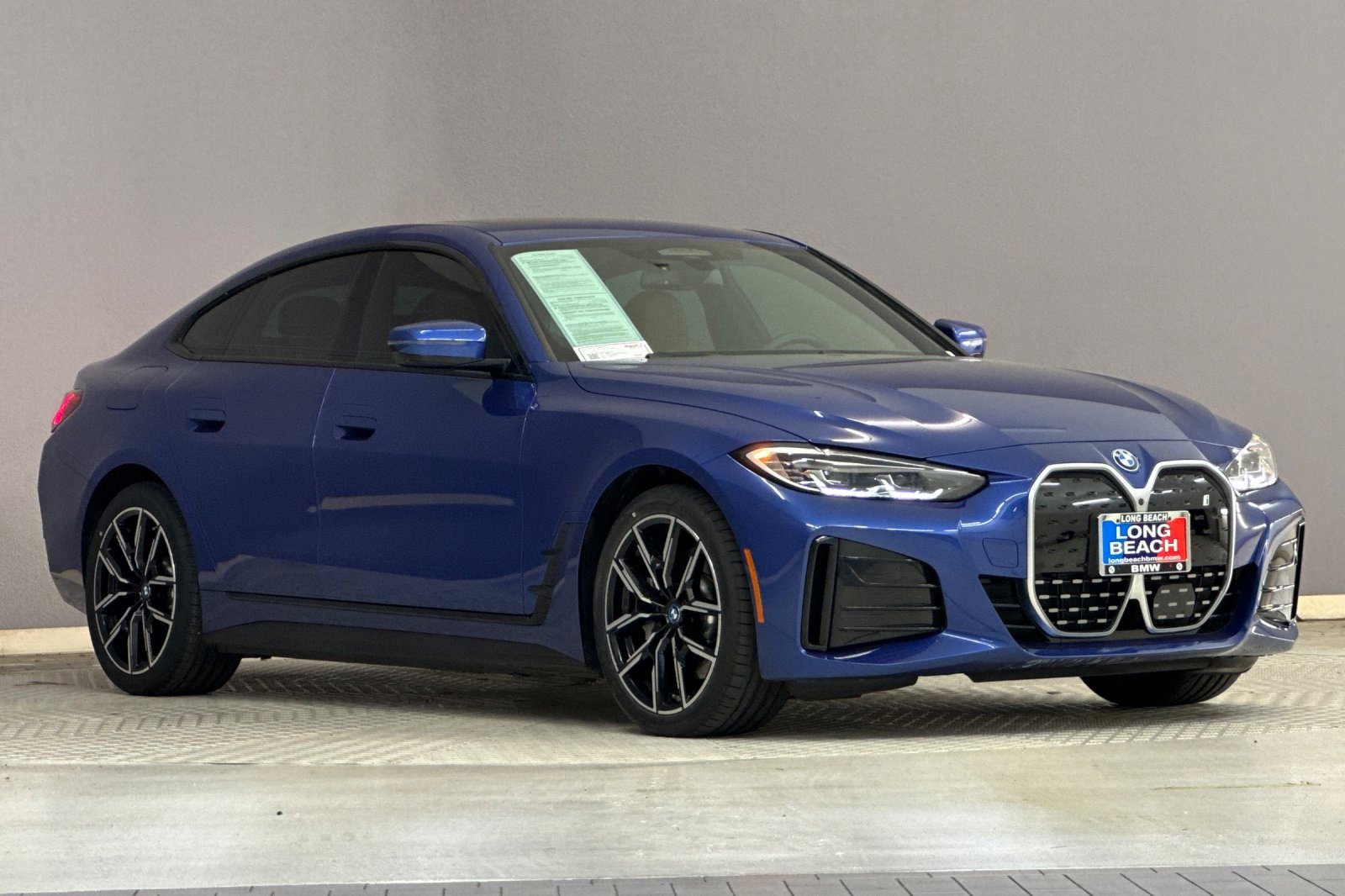 Certified 2022 BMW i4 eDrive40 w/ M Sport Package image 6