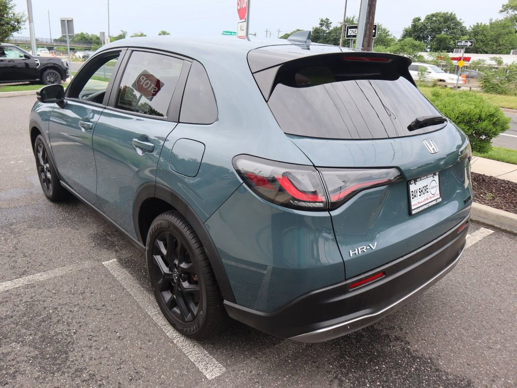 Used 2023 Honda HR-V Sport image 7