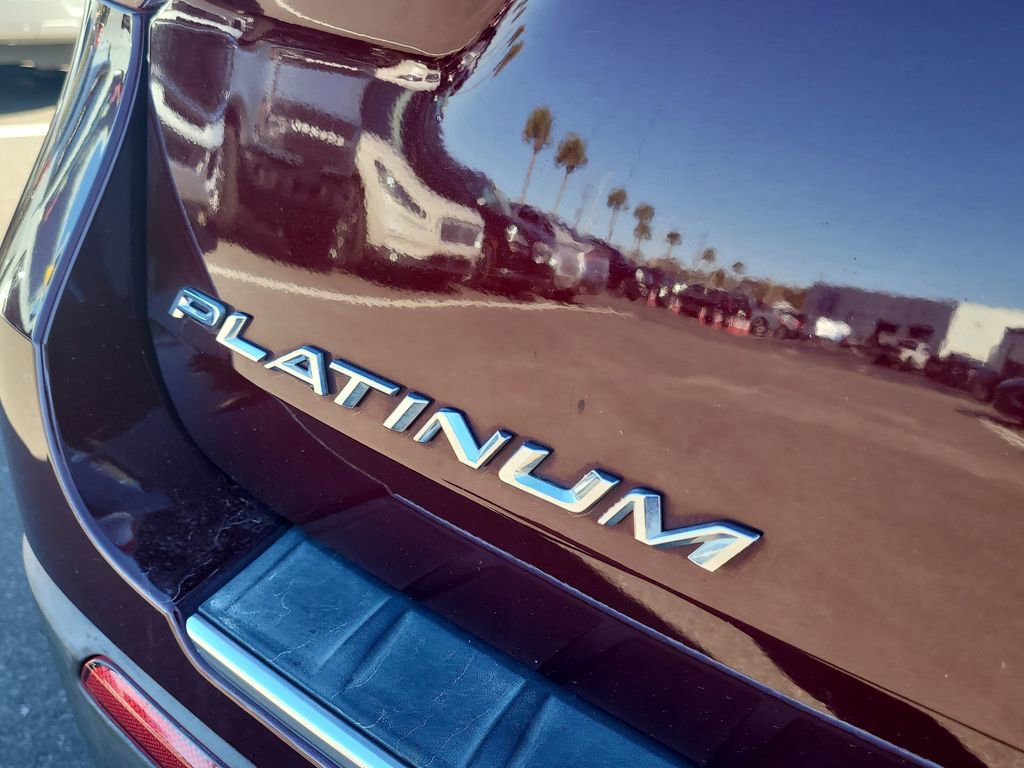 Certified 2022 Ford Explorer Platinum w/ Equipment Group 601A AWD/4WD image 6