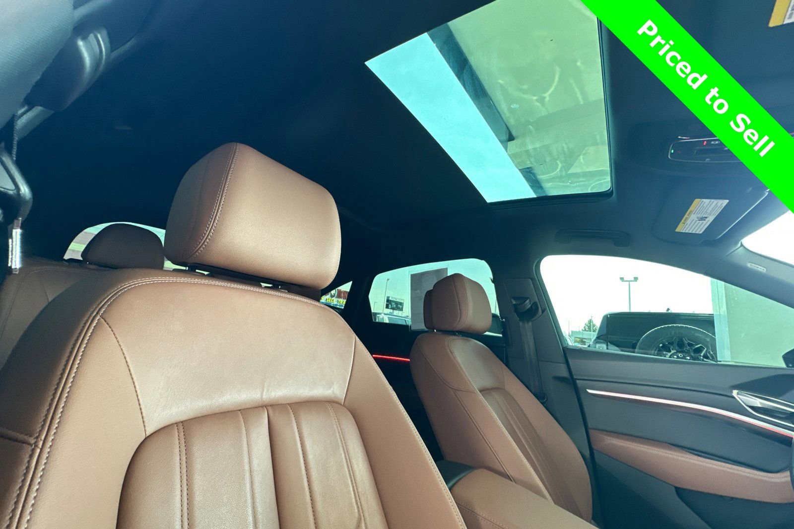 Used 2024 Audi Q8 e-tron Premium image 21