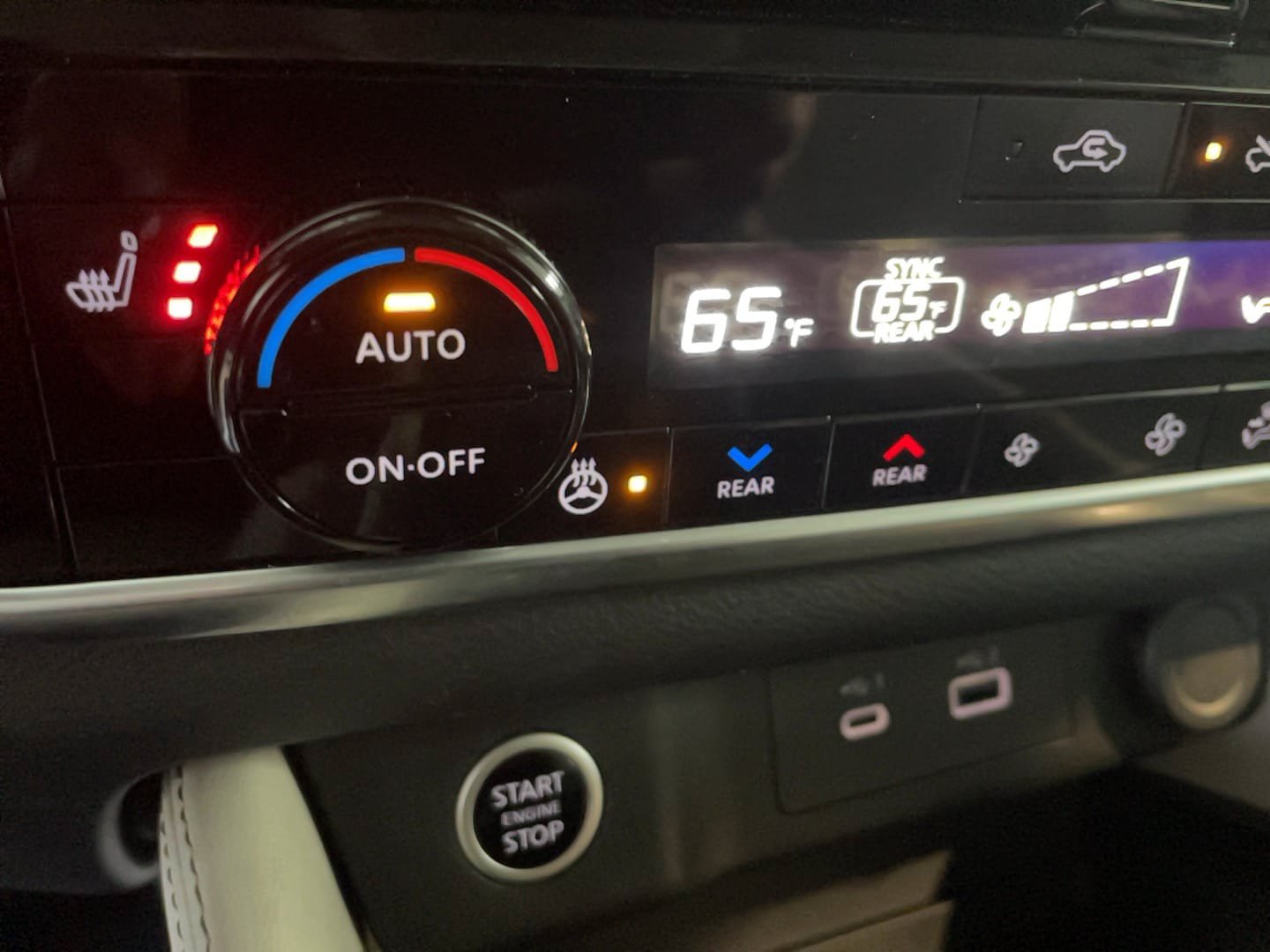 Used 2023 Nissan Rogue SL w/ SL Premium Package AWD/4WD image 9