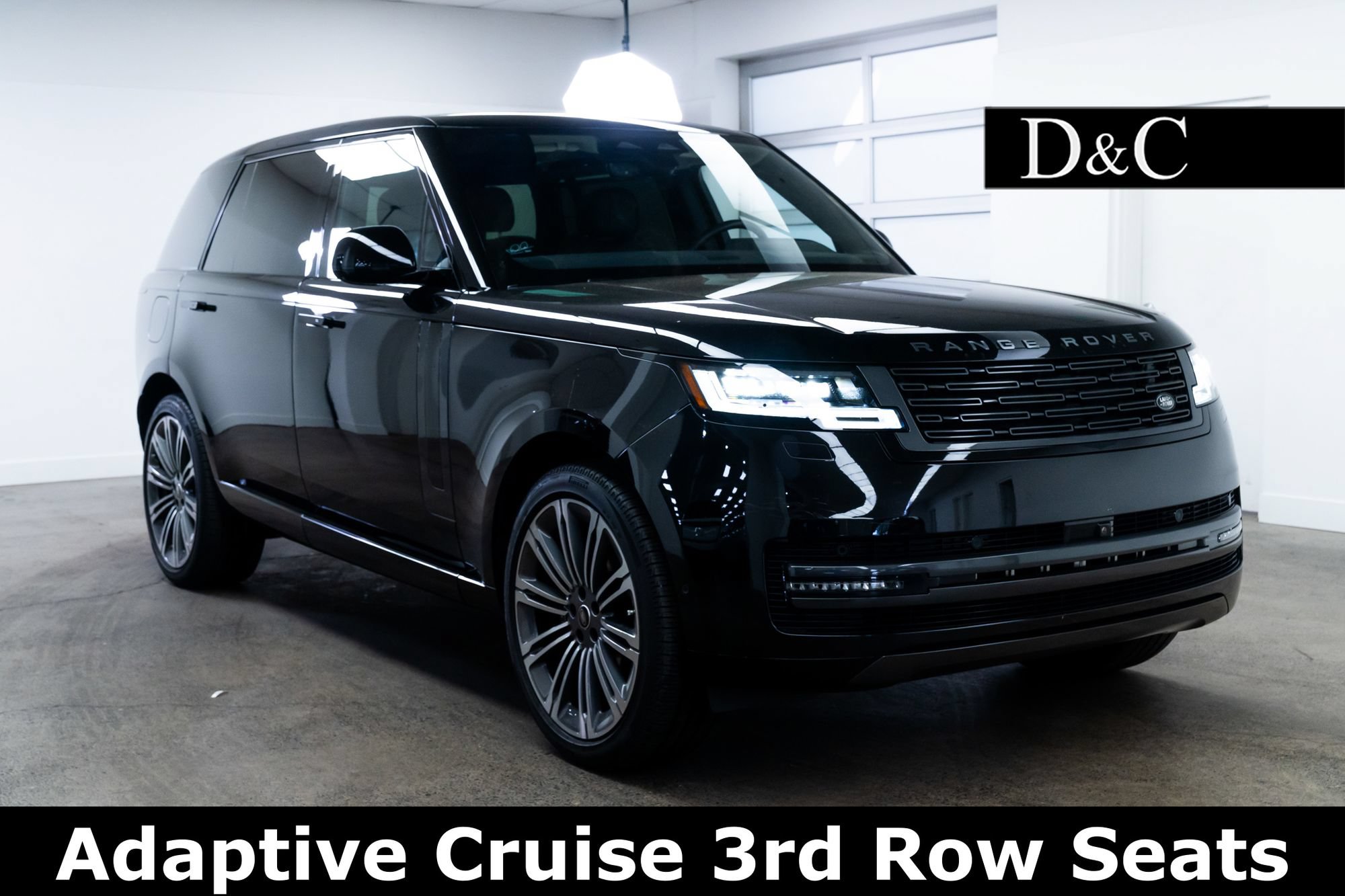 Used 2025 Land Rover Range Rover Long Wheelbase SE AWD/4WD image 1