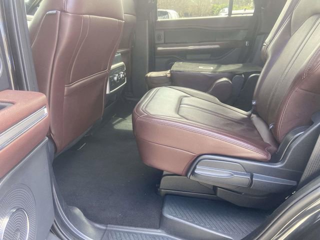 Used 2024 Ford Expedition Limited image 10