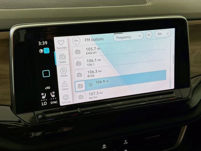 Used 2024 Volkswagen Atlas SE FWD image 14