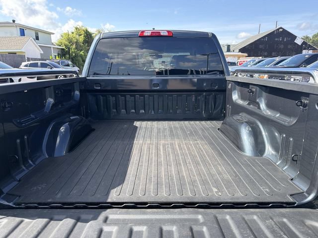 Used 2017 GMC Sierra 1500 SLT w/ SLT Premium Package AWD/4WD image 10