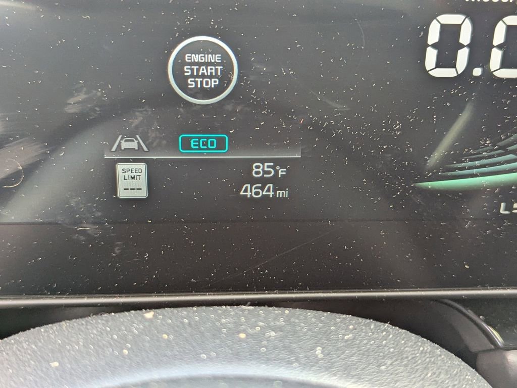Used 2025 Kia Niro EX Touring image 27