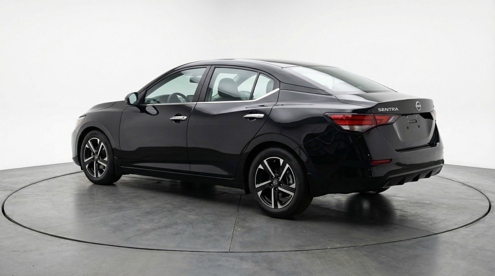 Used 2025 Nissan Sentra SV image 6