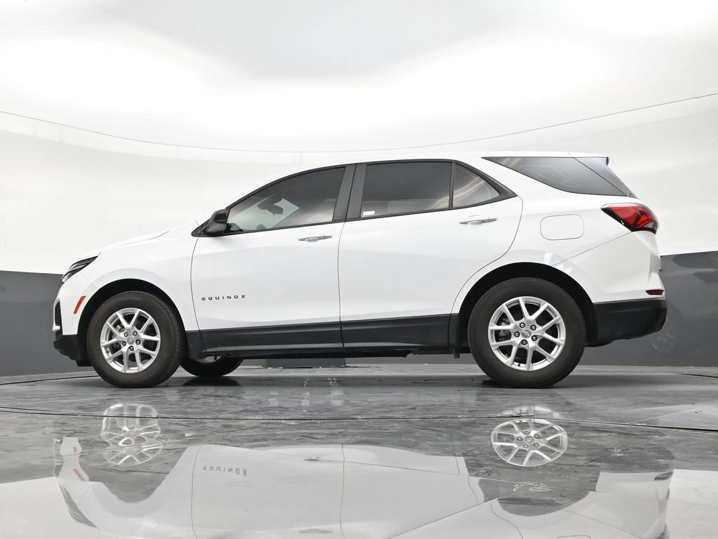 Used 2024 Chevrolet Equinox LS w/ LS Convenience Package FWD image 18