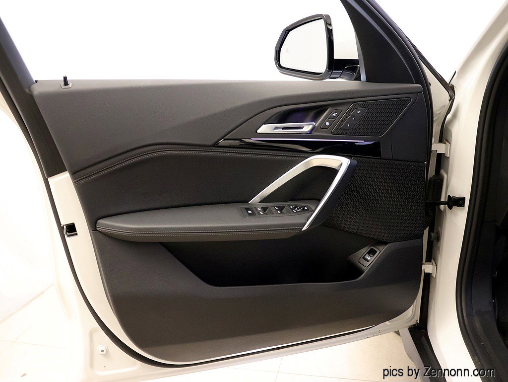 Certified 2023 BMW X1 xDrive28i w/ Convenience Package image 23