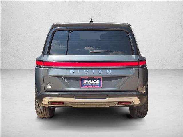 Used 2025 Rivian R1S Adventure Dual AWD/4WD image 7