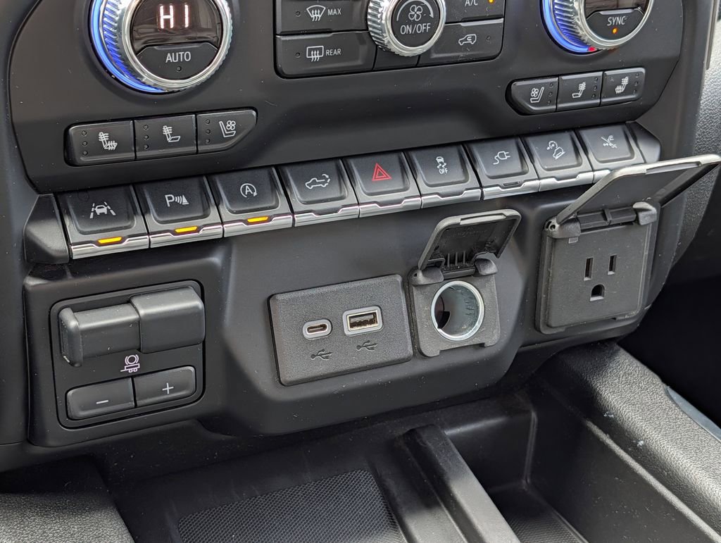 Used 2019 GMC Sierra 1500 Denali w/ Denali Ultimate Package AWD/4WD image 45