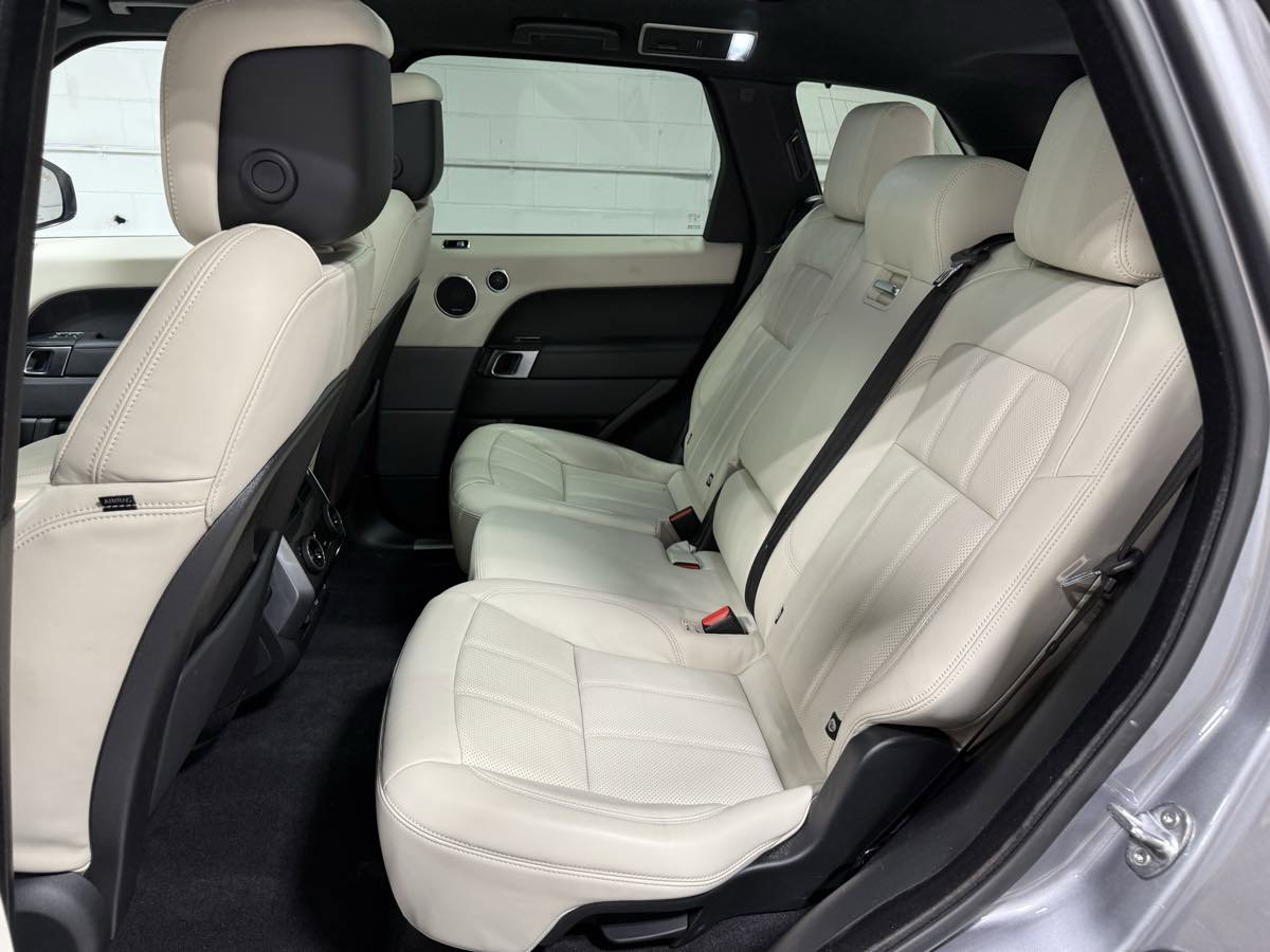 Used 2022 Land Rover Range Rover Sport HSE Silver Edition image 20