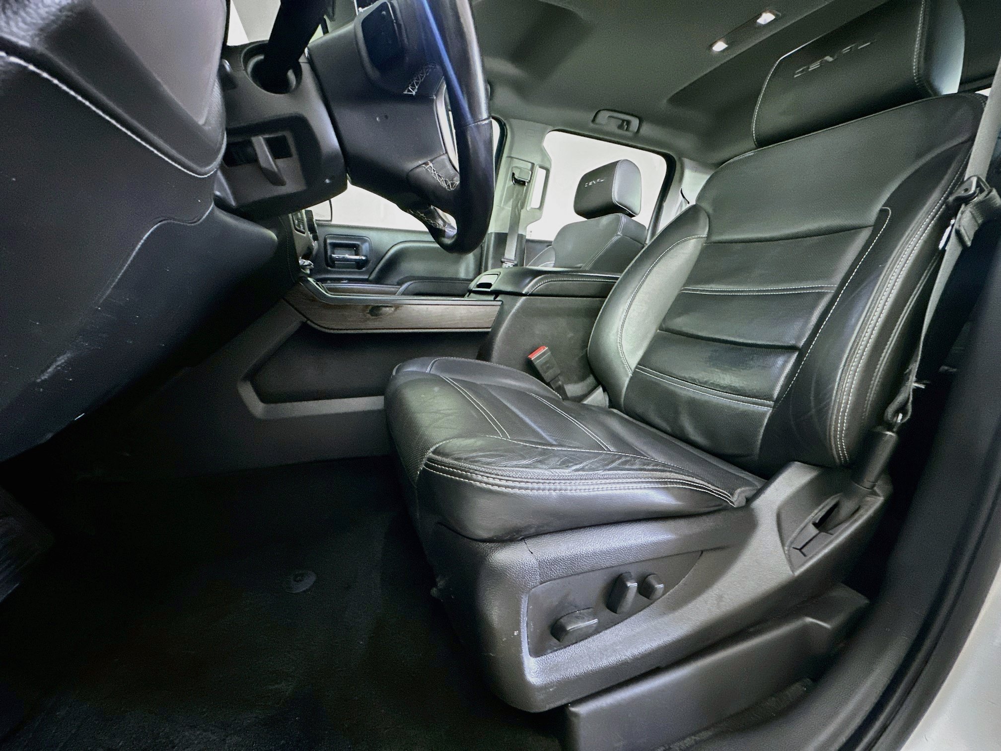 Used 2018 GMC Sierra 1500 Denali AWD/4WD image 13