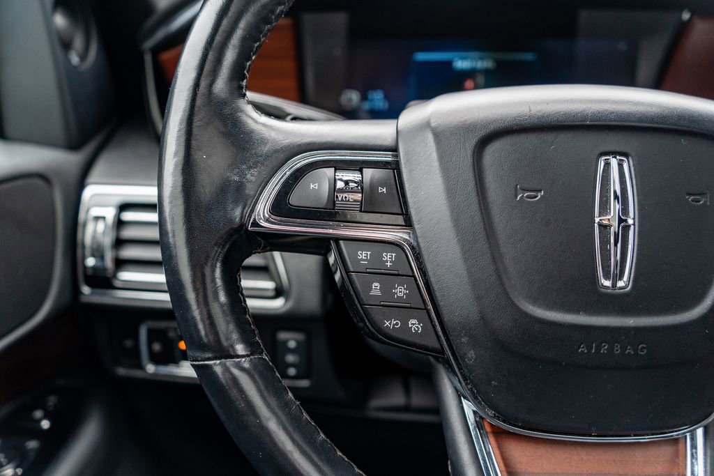 Used 2023 Lincoln Navigator Reserve image 24