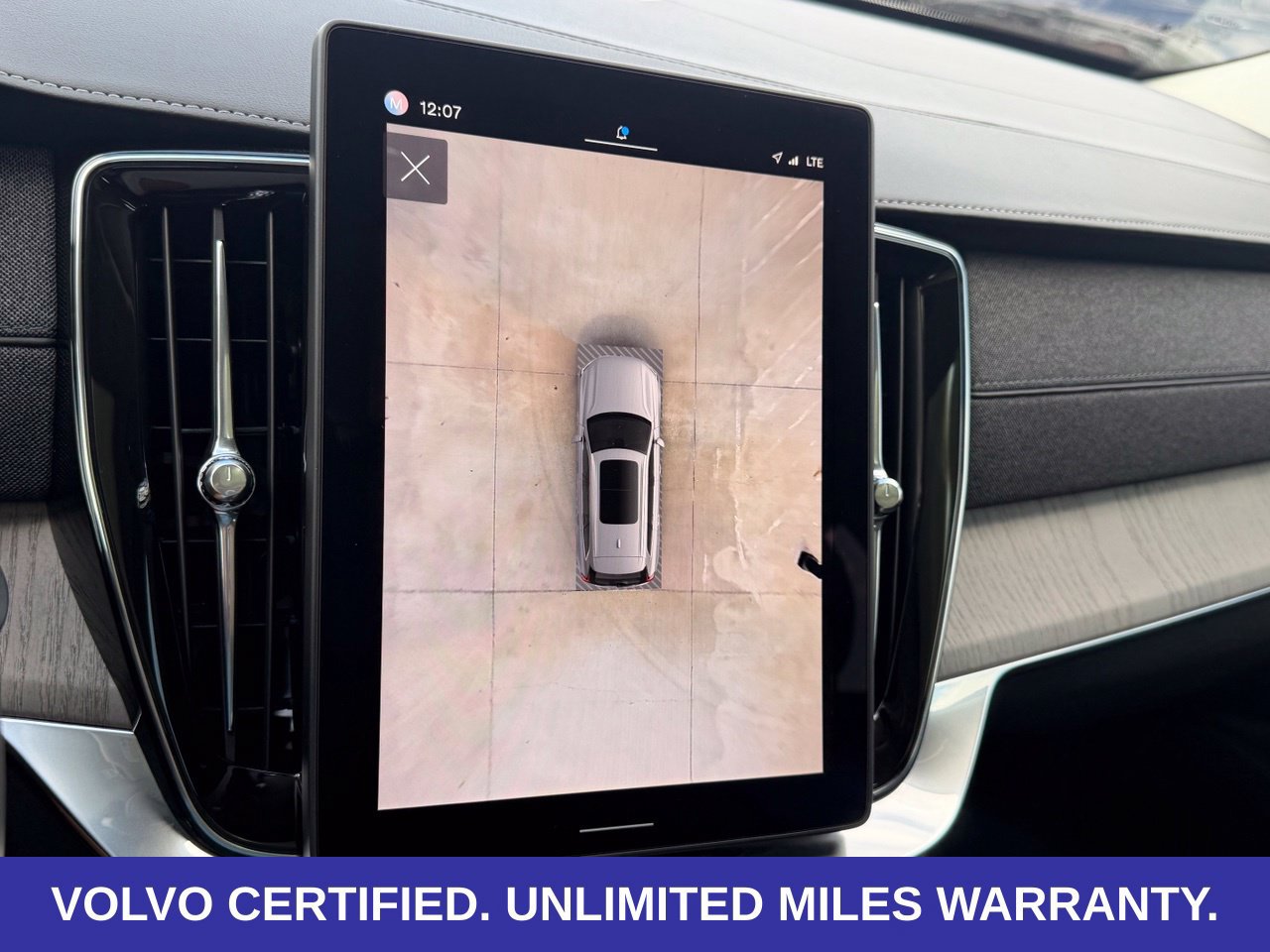 Certified 2025 Volvo XC90 T8 Ultra w/ Protection Package Premier AWD/4WD image 25
