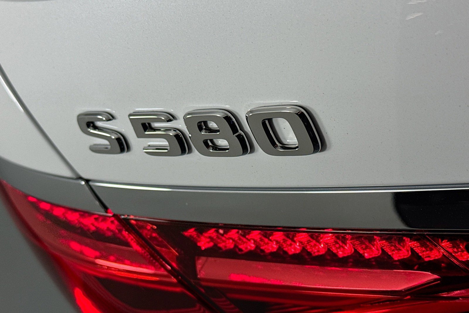 New 2026 Mercedes-Benz S 580 4MATIC Sedan image 8