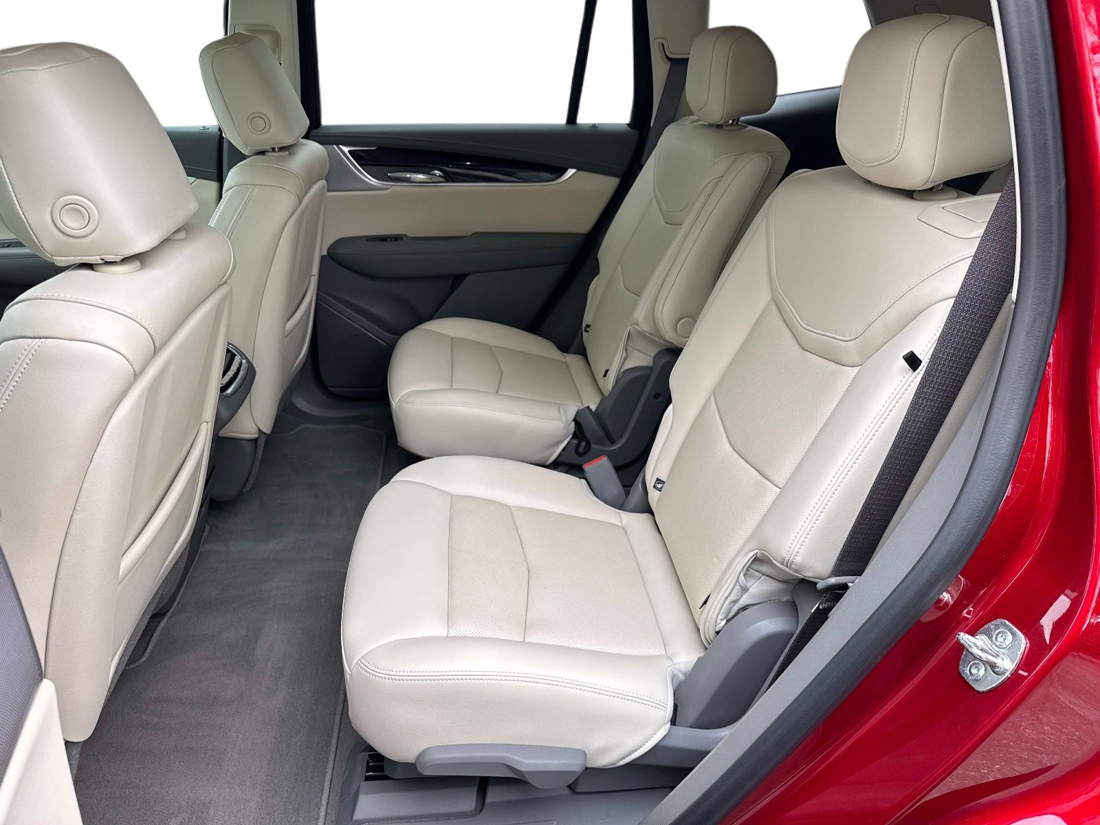 Used 2024 Cadillac XT6 Premium Luxury w/ Technology Package image 14