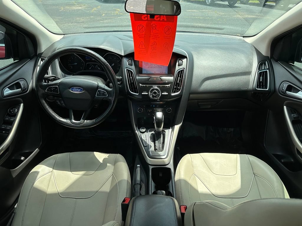 Used 2017 Ford Focus Titanium FWD image 20