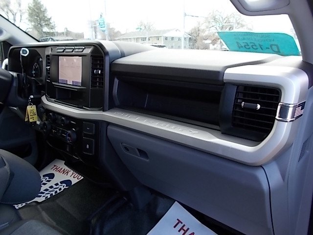 Used 2024 Ford F250 XL w/ XL Chrome Package image 22