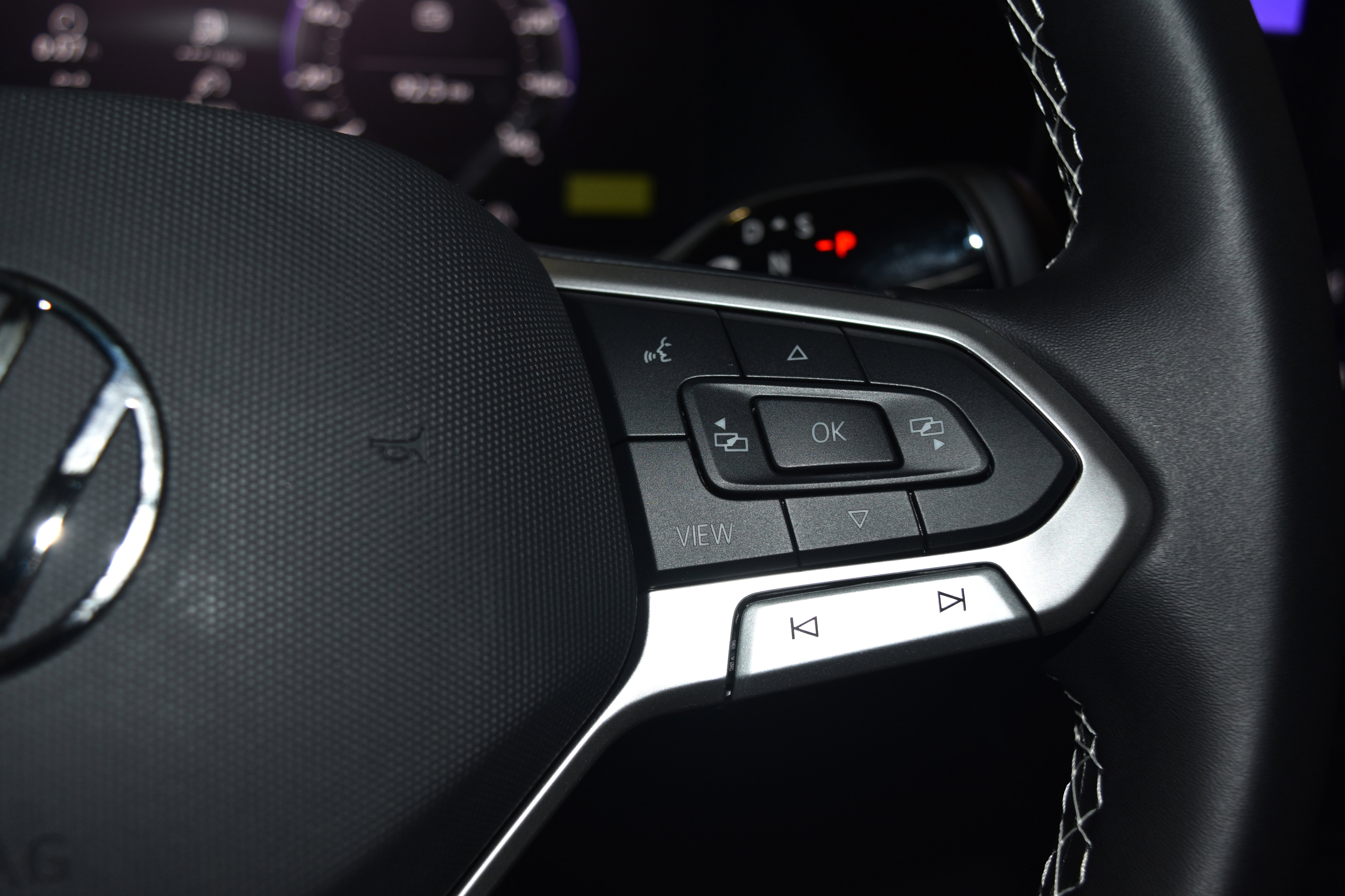 New 2026 Volkswagen Tiguan SE image 8