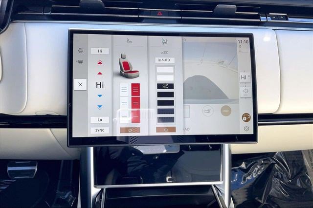 Used 2025 Land Rover Range Rover Long Wheelbase SE image 37